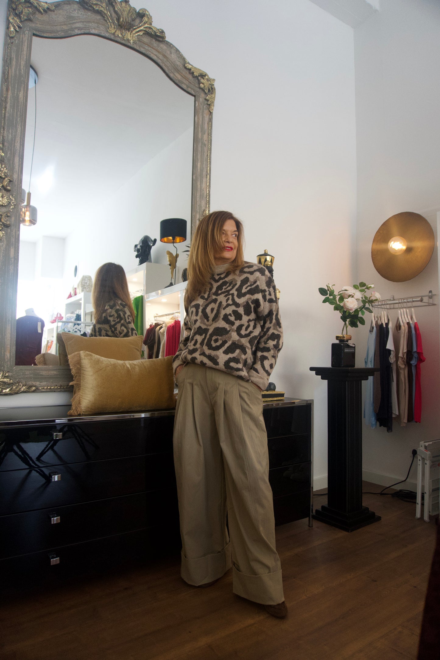 Weite Hose mit Bundfalten Cloe