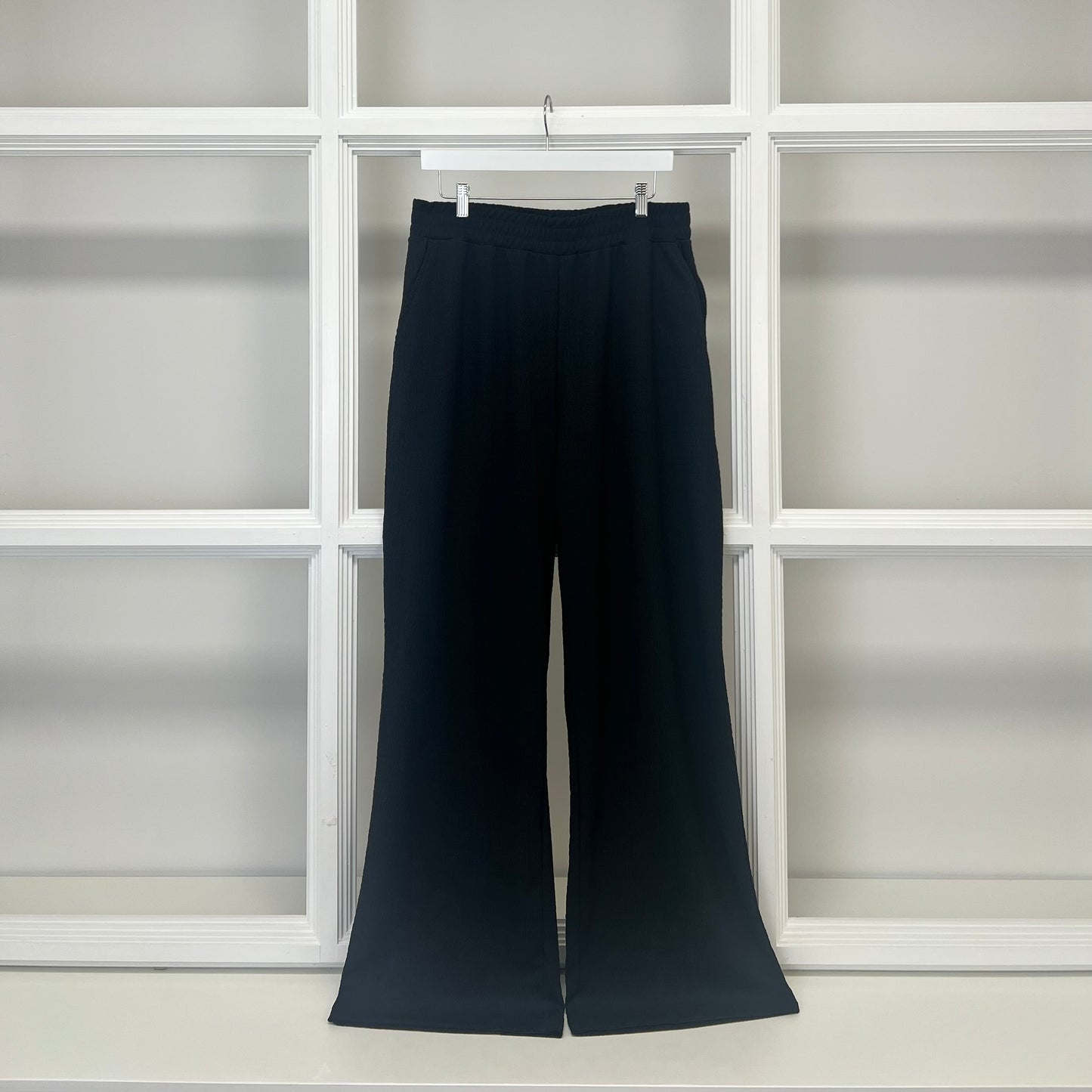 Studio UNTOLD fließend schwarze Hose