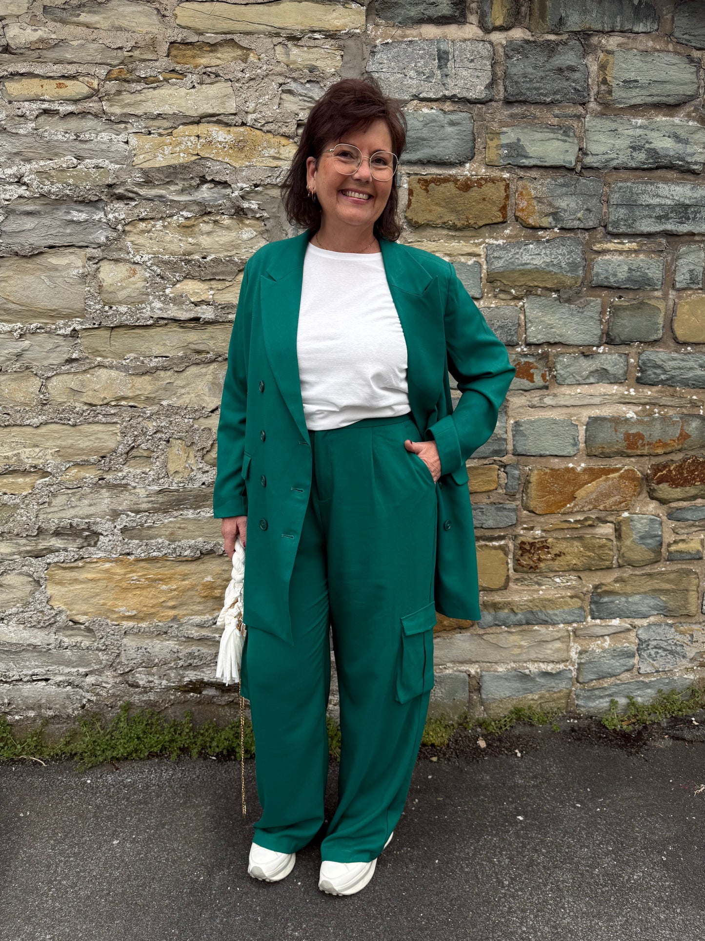 Hose mit aufgesetzten Taschen