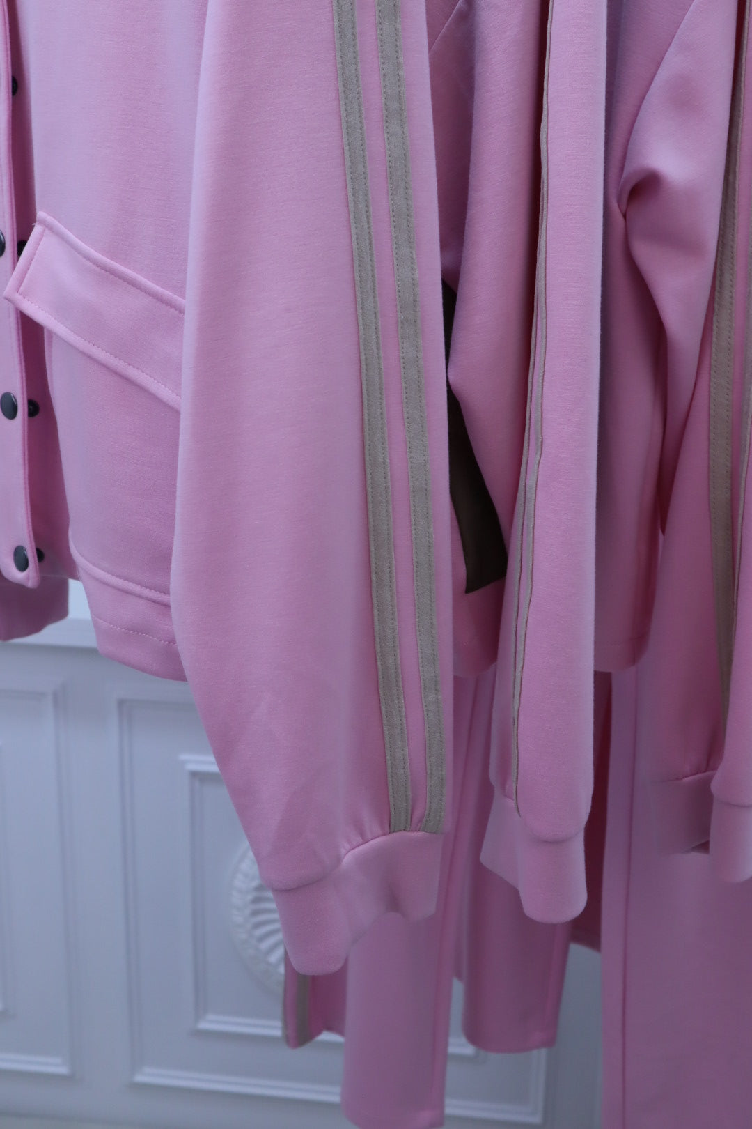 Blousonjacke Bela in rosa mit Rückenprint