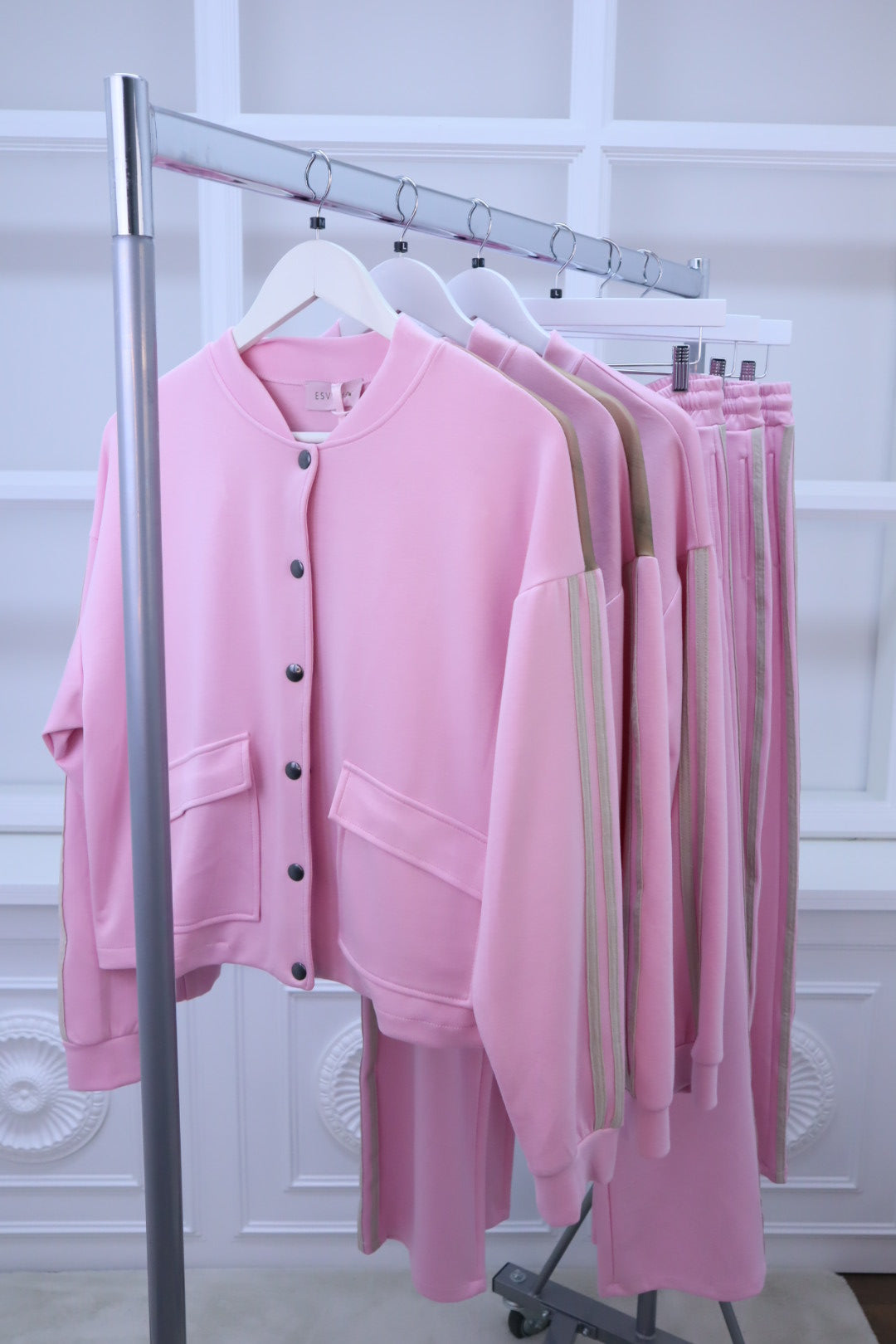 Blousonjacke Bela in rosa mit Rückenprint