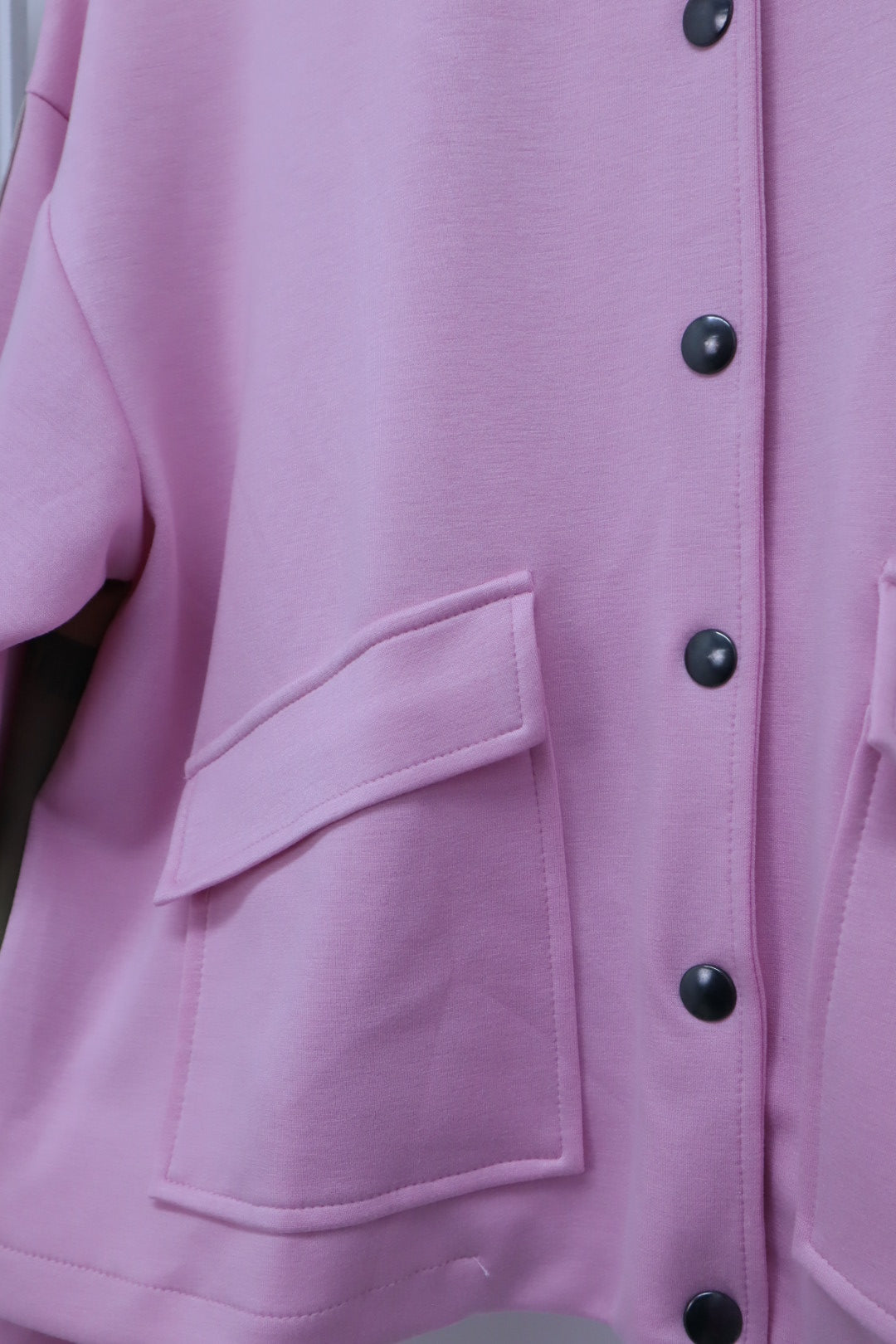 Blousonjacke Bela in rosa mit Rückenprint