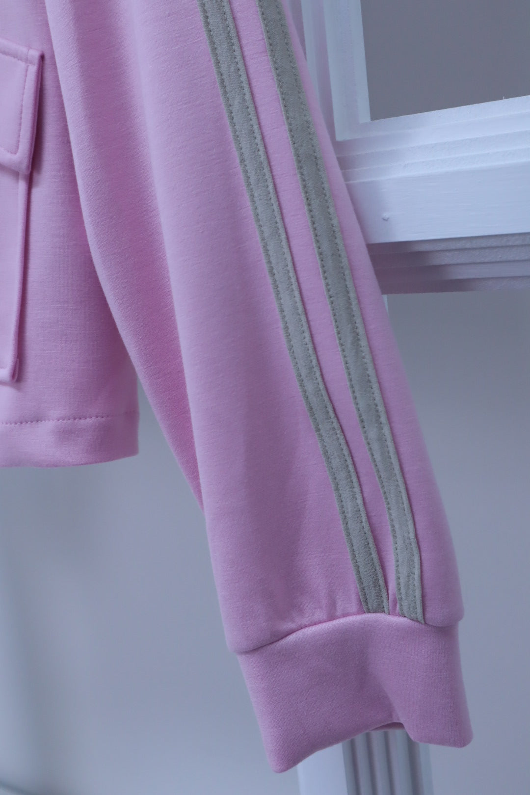 Blousonjacke Bela in rosa mit Rückenprint