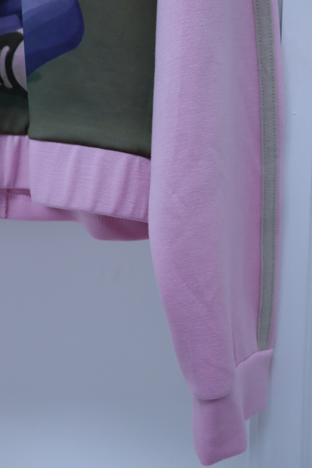 Blousonjacke Bela in rosa mit Rückenprint