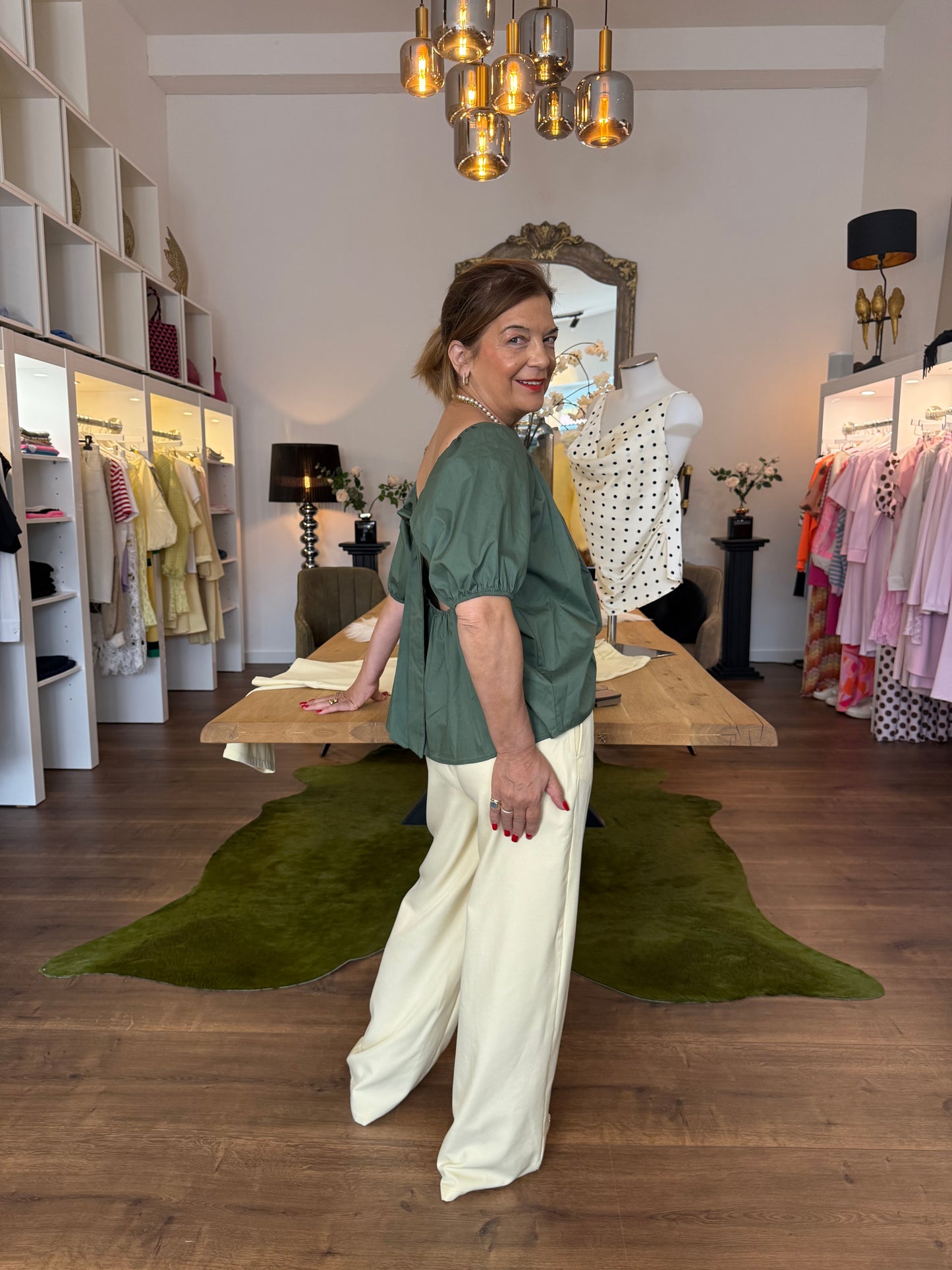 Bluse in Salbeigrün Helma