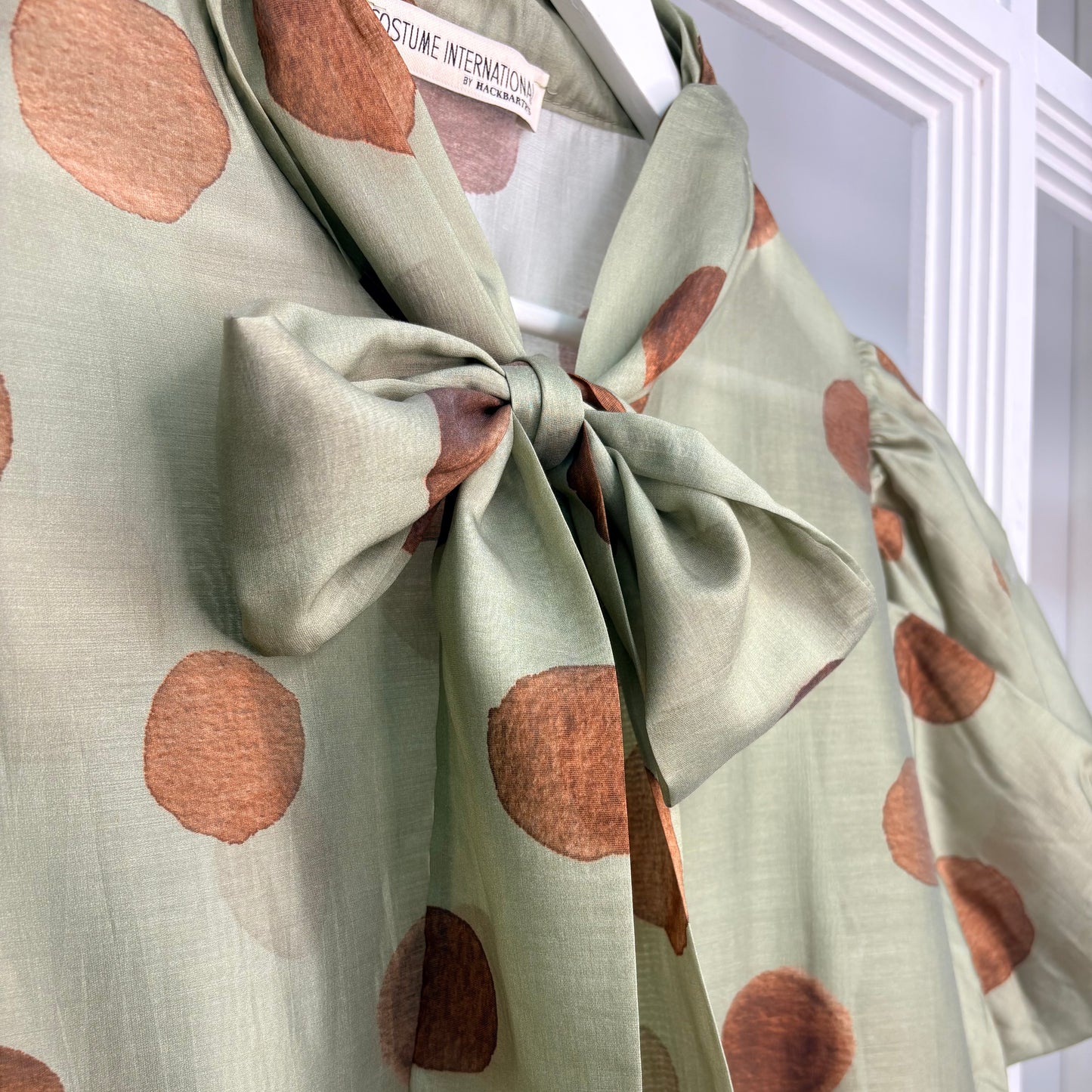Elegante Polka-Dot-Bluse - Ela
