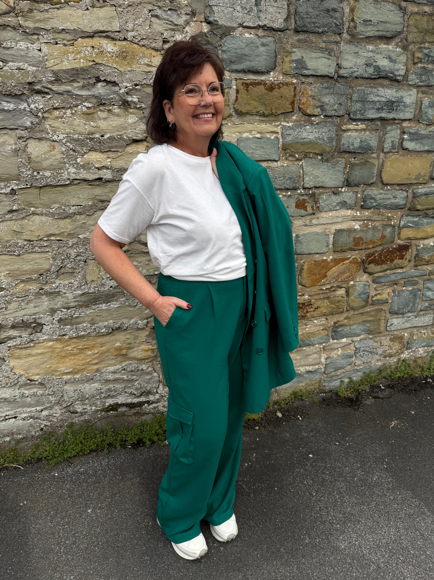 Hose mit aufgesetzten Taschen