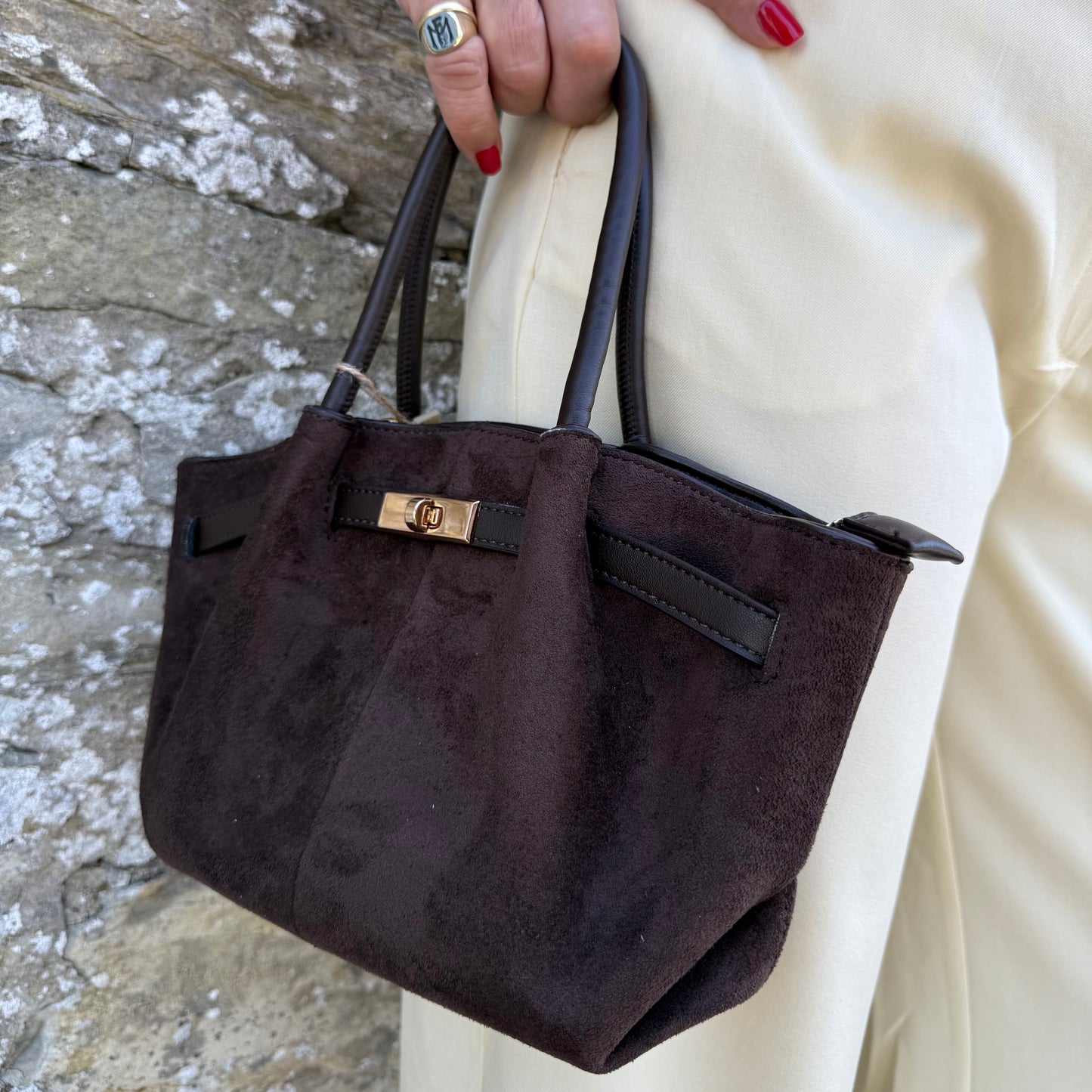 Handtasche in edlem Dunkelbraun - Frieda