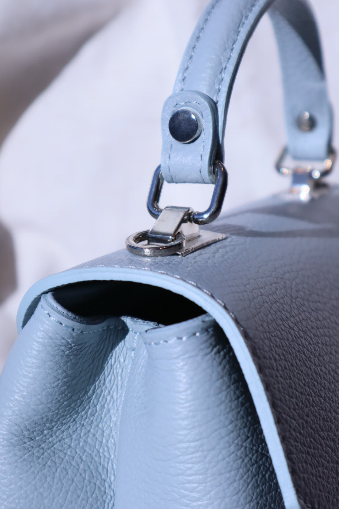 Kleine Koffertasche Hellblau