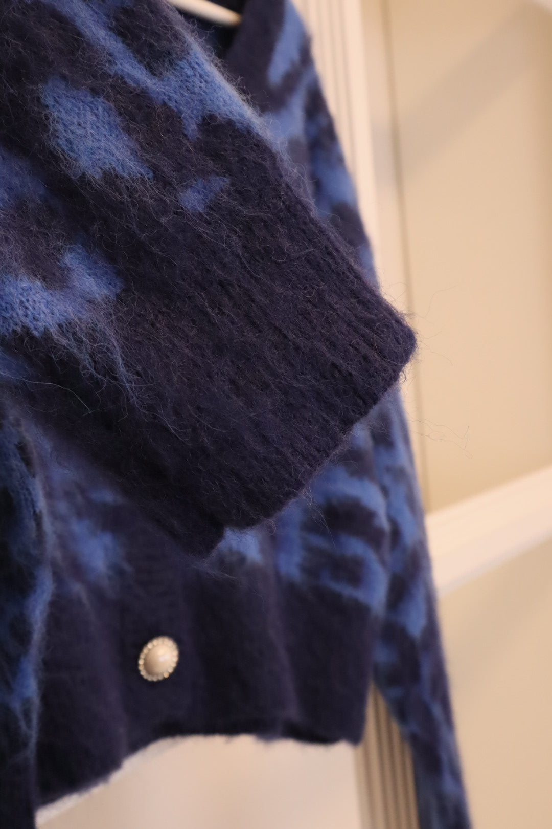 Stylischer Kurz-Cardigan Blue-Leo