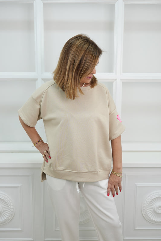 Oversize Sweatshirt in Beige mit Statement Detail Enna